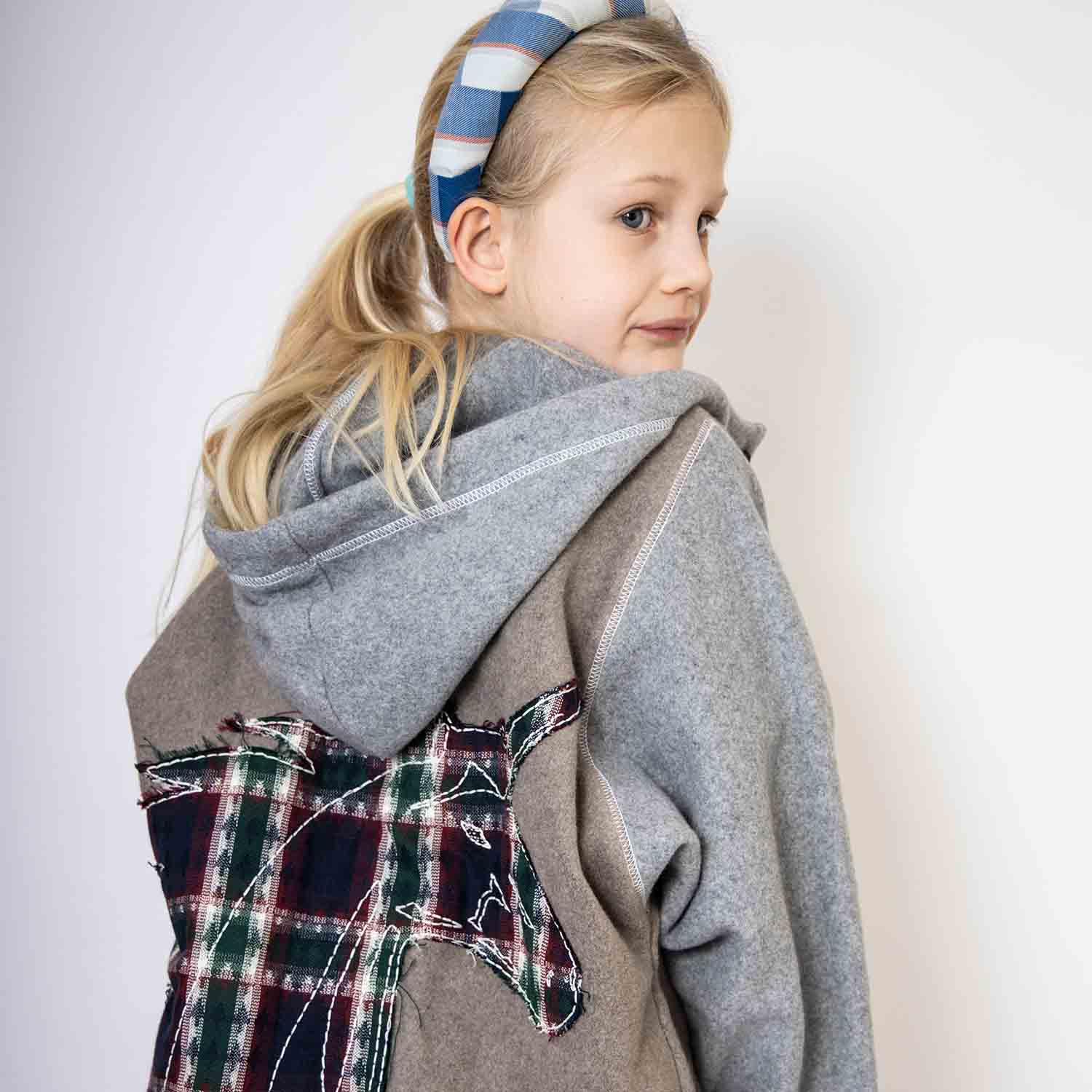 Beige Fleece Hoodie for Kids with Unicorn Applique - Cityz Atelier lumiere