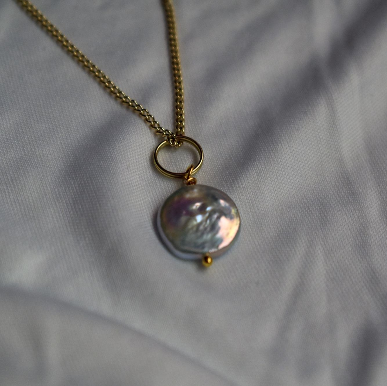 Silver Coin Freshwater Pearl Pendant Necklace | by Ifemi Jewels - Cityz Atelier lumiere